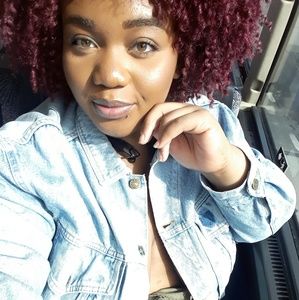 Meet your Posher, Zoe